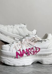 Naked Wolfe